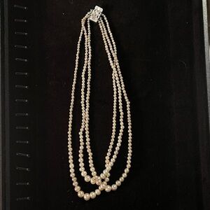 Elegant Pearl Necklace